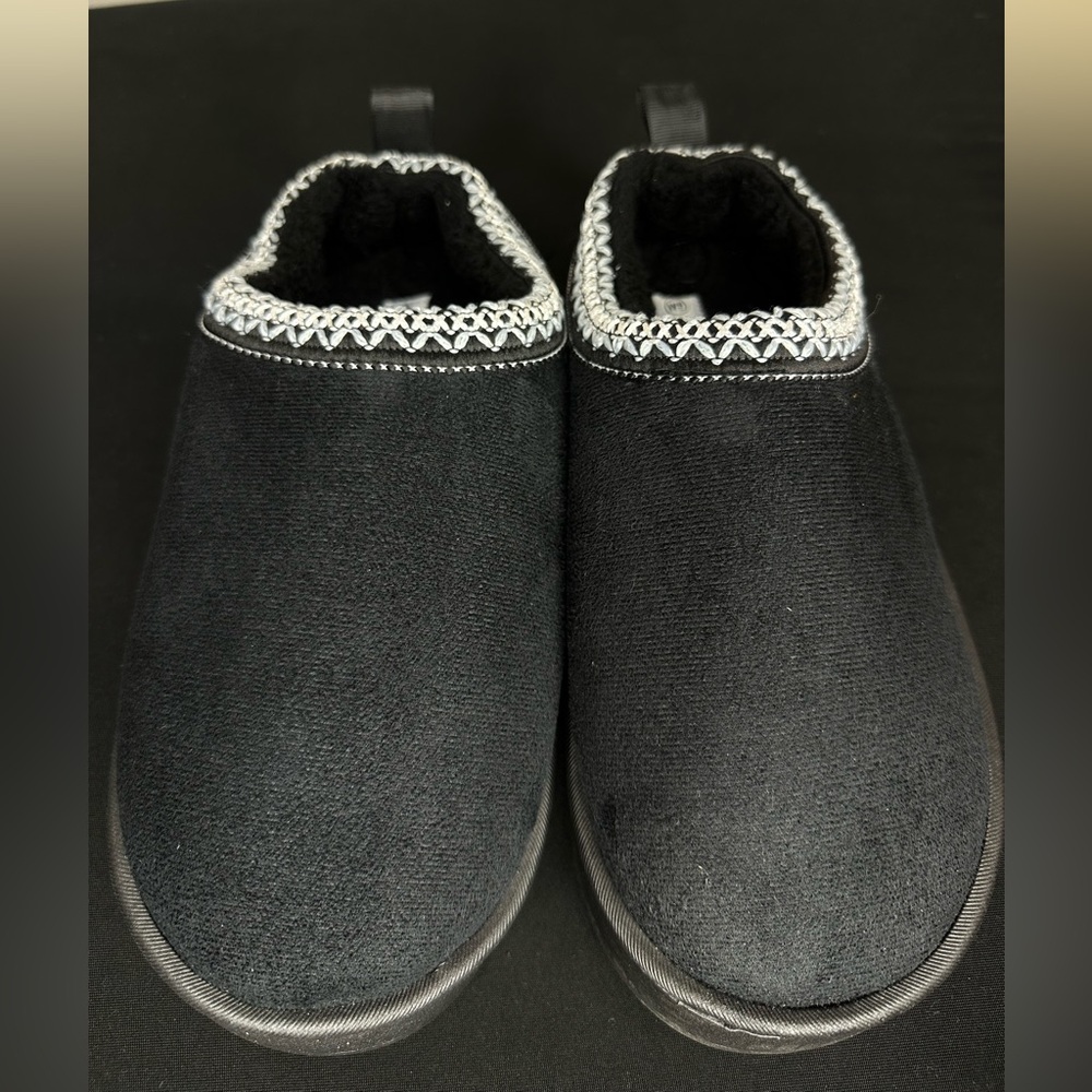 Brand New Cozy Black Slippers – Women’s Size 9